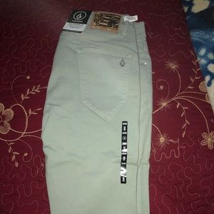 NEW VOLCOM JEANS